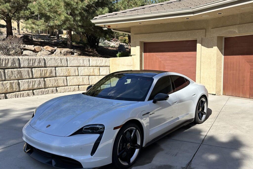 2020 Porsche Taycan Turbo S